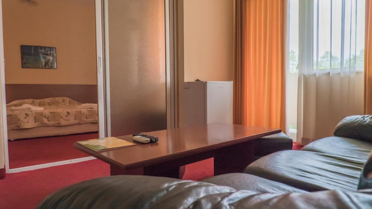 Park Hotel Persey Varna Esterno foto