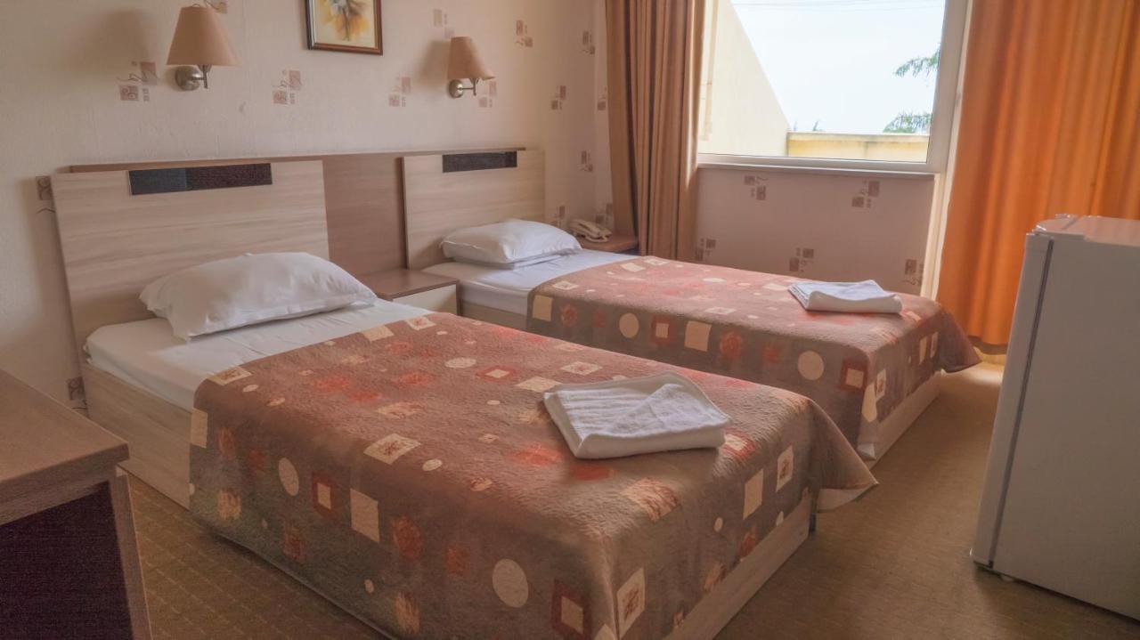 Park Hotel Persey Varna Esterno foto