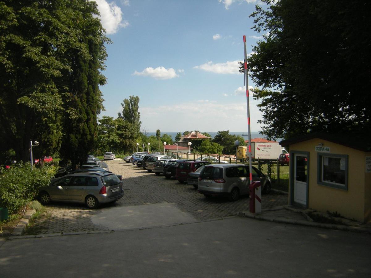 Park Hotel Persey Varna Esterno foto